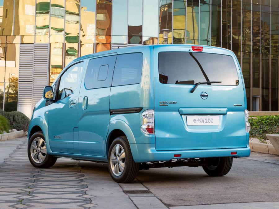 Nissan nv200 фото