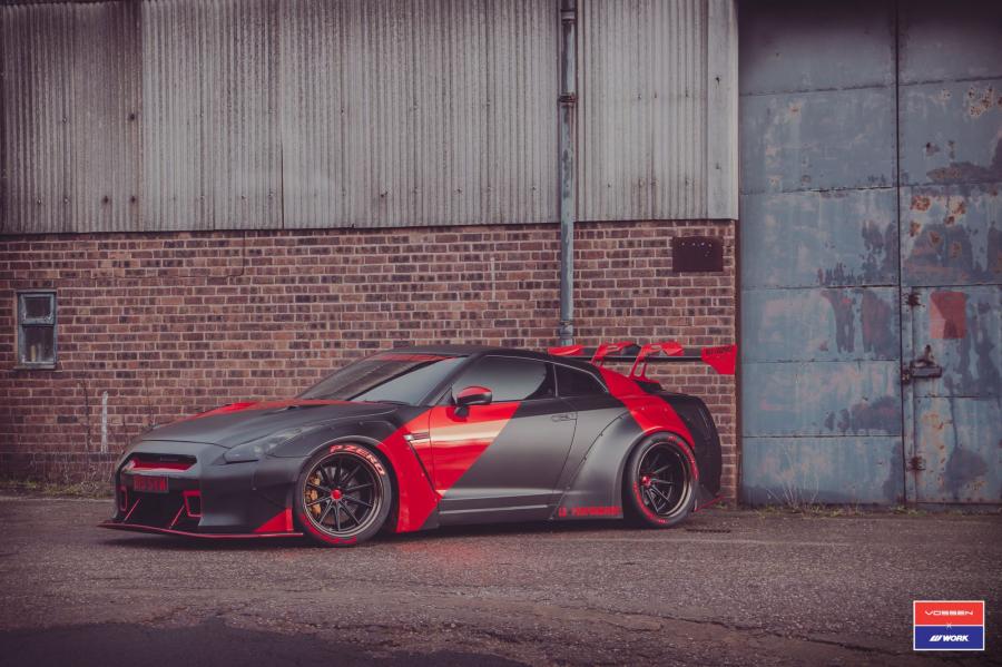 Nissan GTR r35 Red Katana