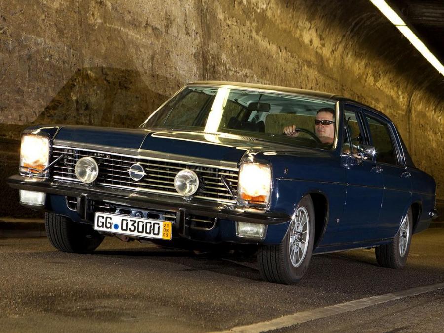 Opel Diplomat v8 Coupe