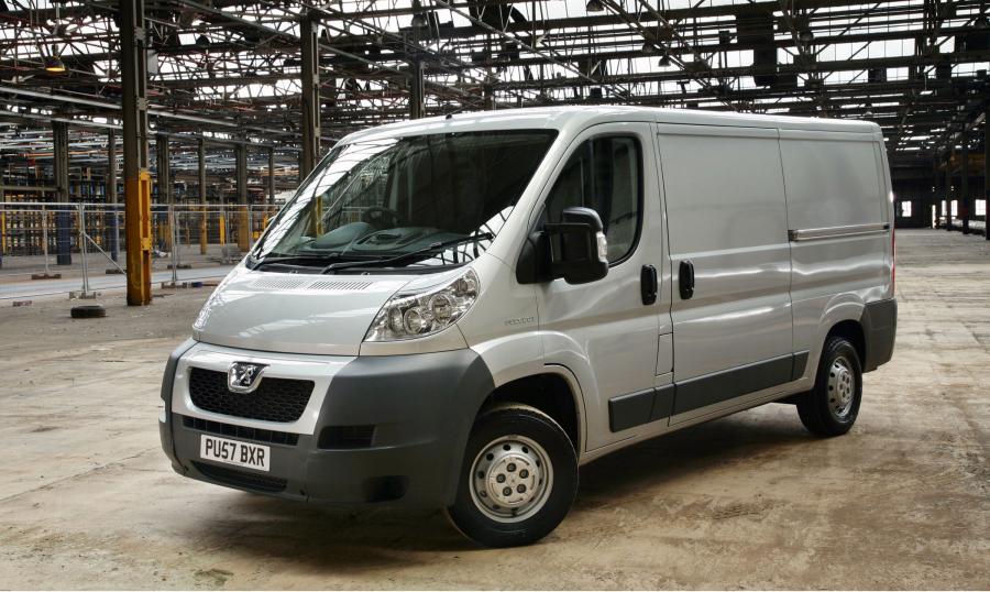 Пежо боксер 2.2. Peugeot Boxer 2006. Peugeot Boxer l2h1. Peugeot Boxer 2021. Пежо боксер 2.2 дизель.