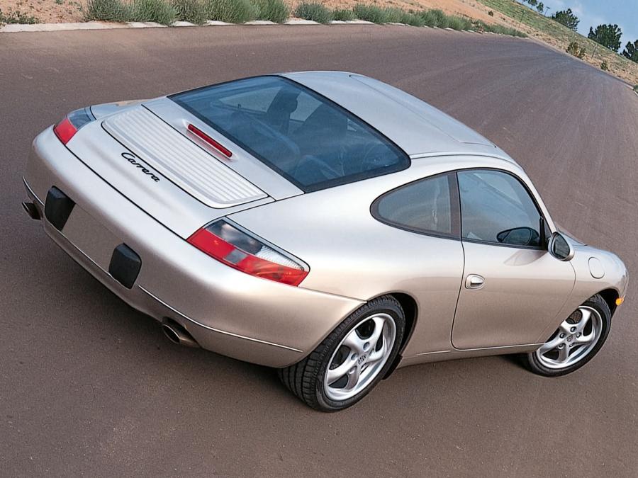 Porsche 911 Carrera 2001 года (фото 5 из 7). Назад. 