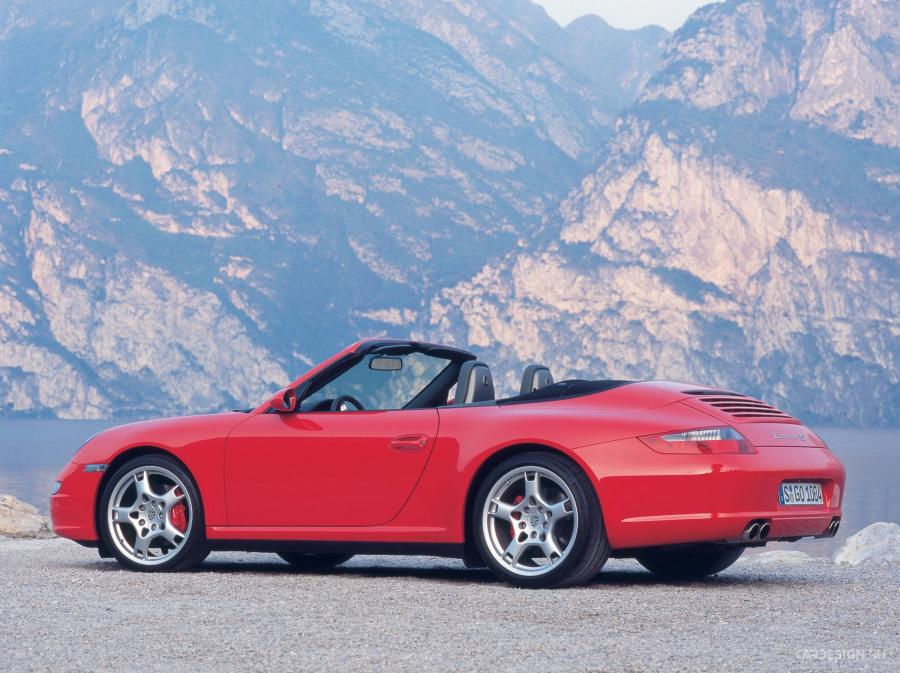 Porsche 911 Carrera Cabriolet коричневый