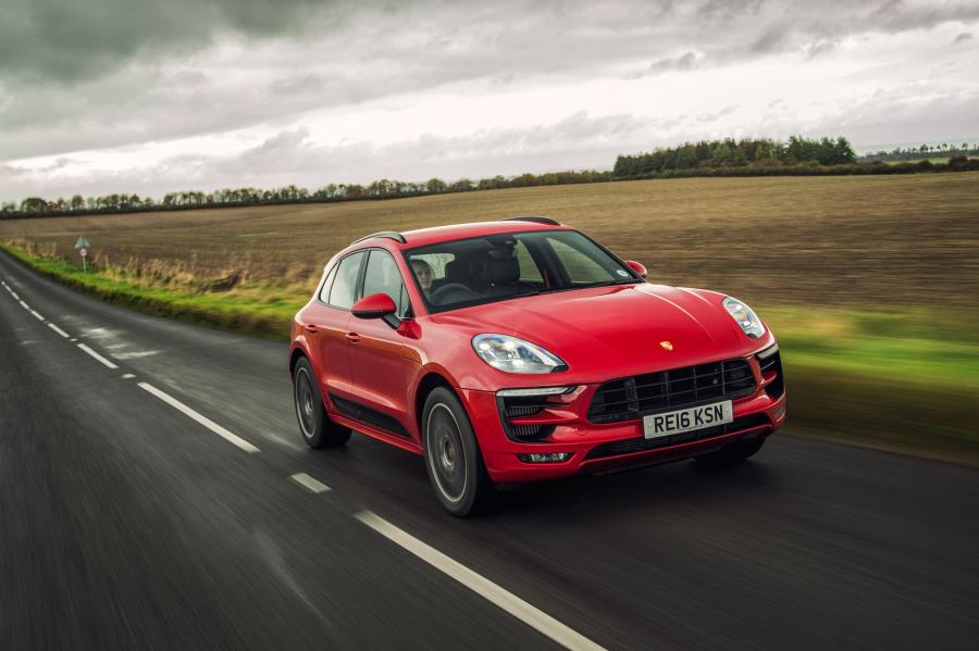 Машина Porsche Macan GTS