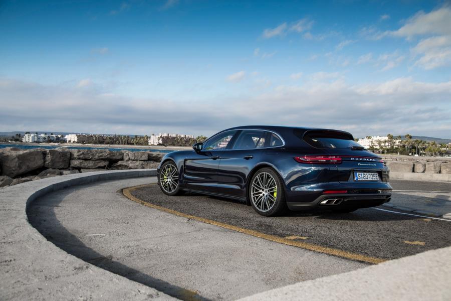 Porsche Panamera Turbo s