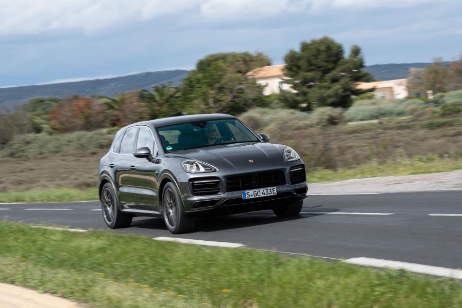 Порше 19. Porsche Cayenne e-Hybrid. Porsche Cayenne e3.