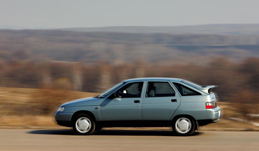  Lada 112 (ВАЗ-2112) 1994 года  (фото 2 из 8)