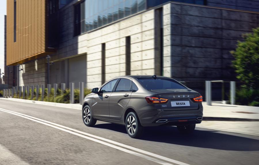  Lada Vesta SE (GFL) 2022 года  (фото 2 из 3)