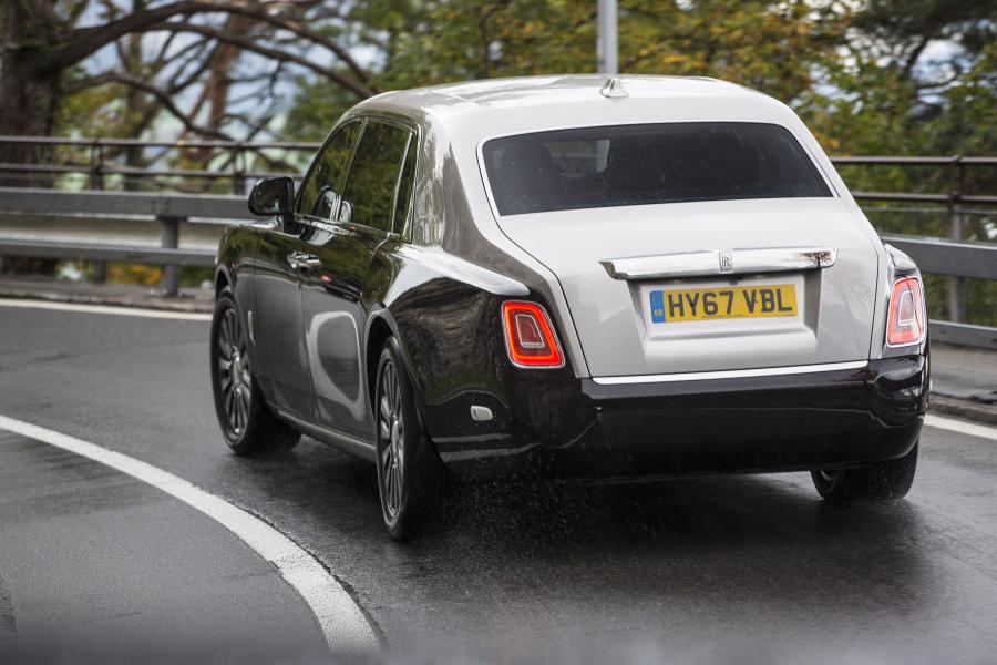 Rolls Royce Phantom EWB 2021