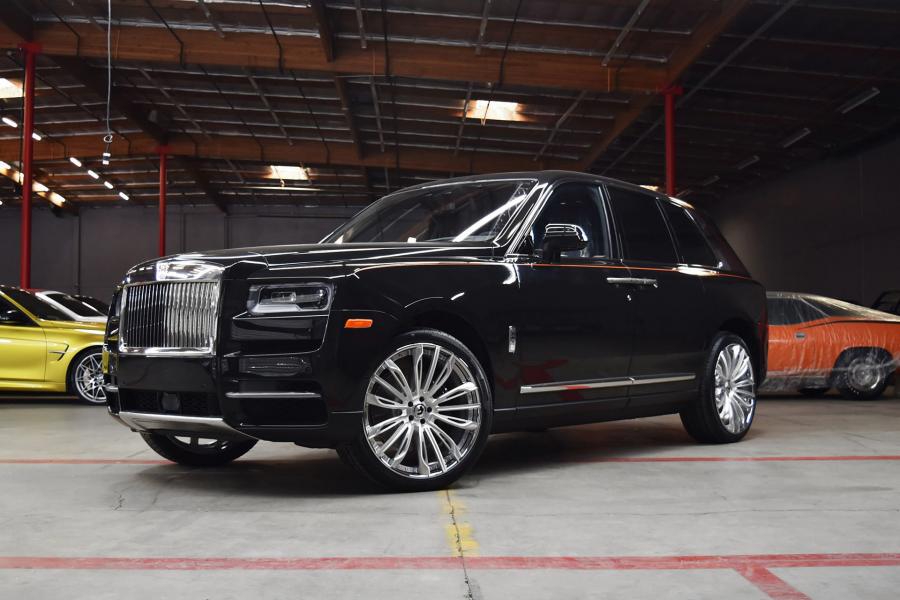 В продаже RollsRoyce Cullinan Листай фото и читай описание чтобы узнать  больше подробностей  Год 2019 Пробег 9700 км Коробка  Instagram