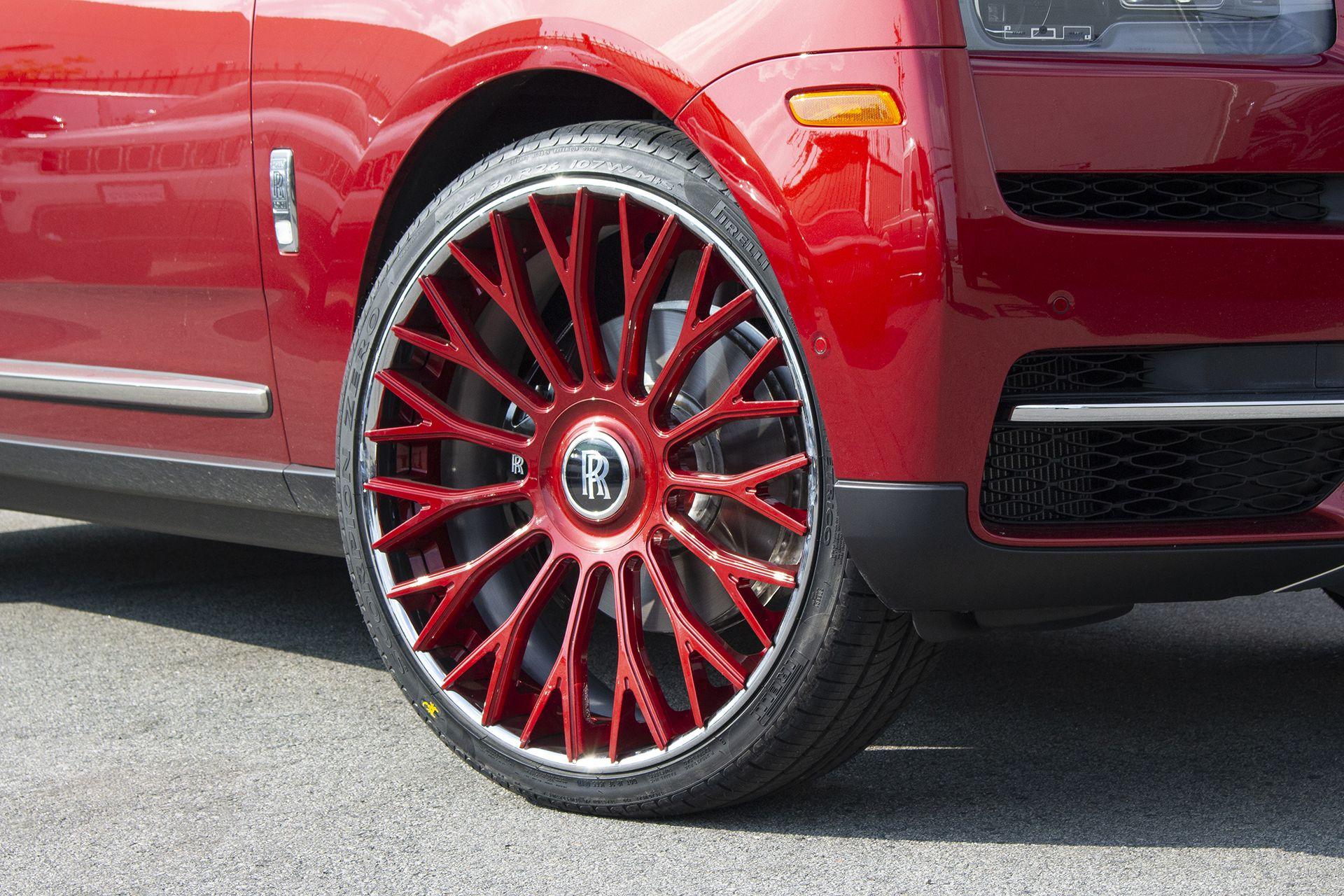 Детали экстерьера Rolls-Royce Cullinan Magma Red on Forgiato Wheels ...