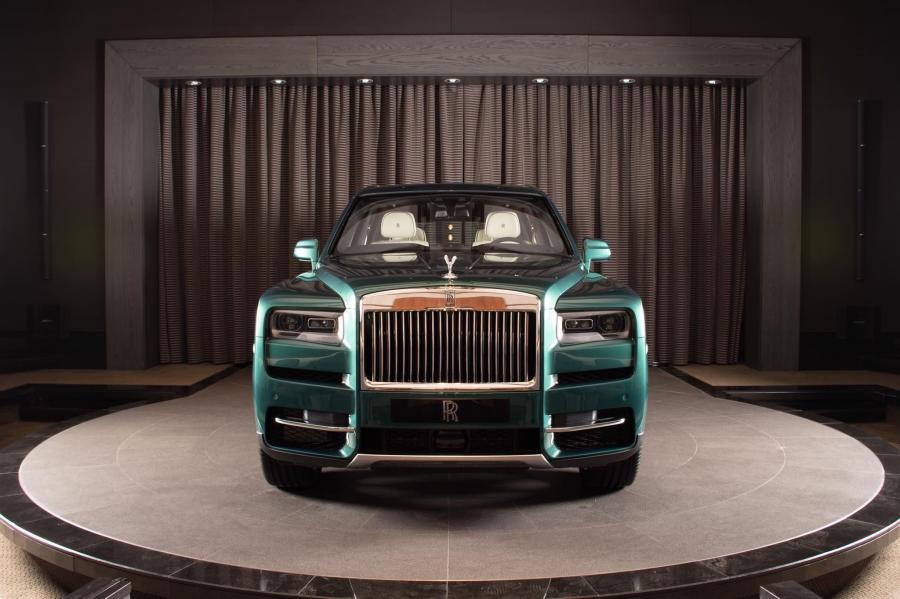 rolls royce cullinan 2019