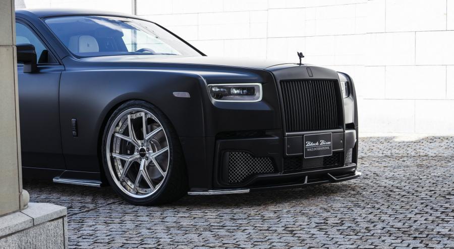 rolls royce phantom sports car