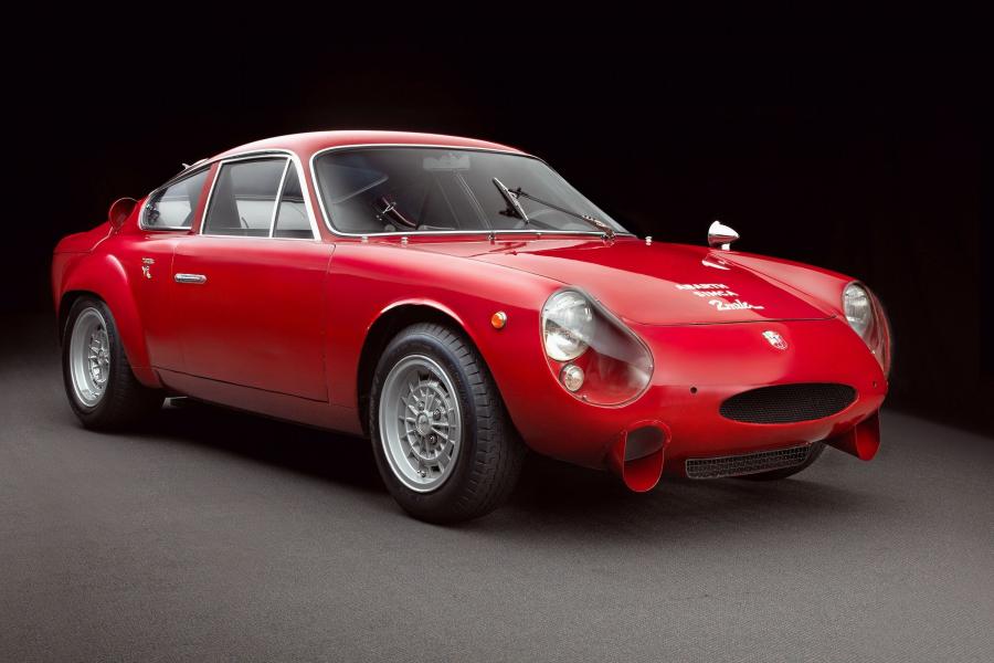 Simca Abarth 2000 GT, выпускаемого с 1964 года по 1968 год. Фото 1. VERcity