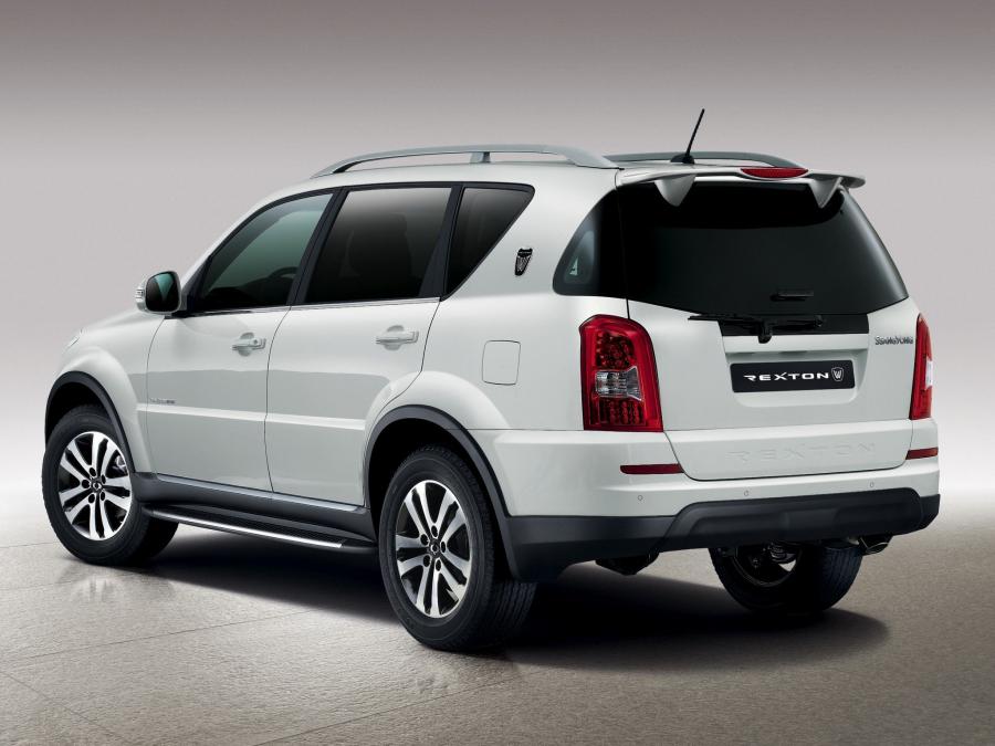 SSANGYONG Rexton w 2012