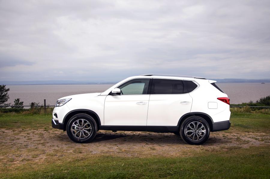 Ssangyong rexton 2019 фото