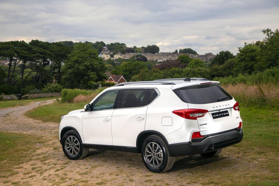 Ssangyong rexton 2019 фото