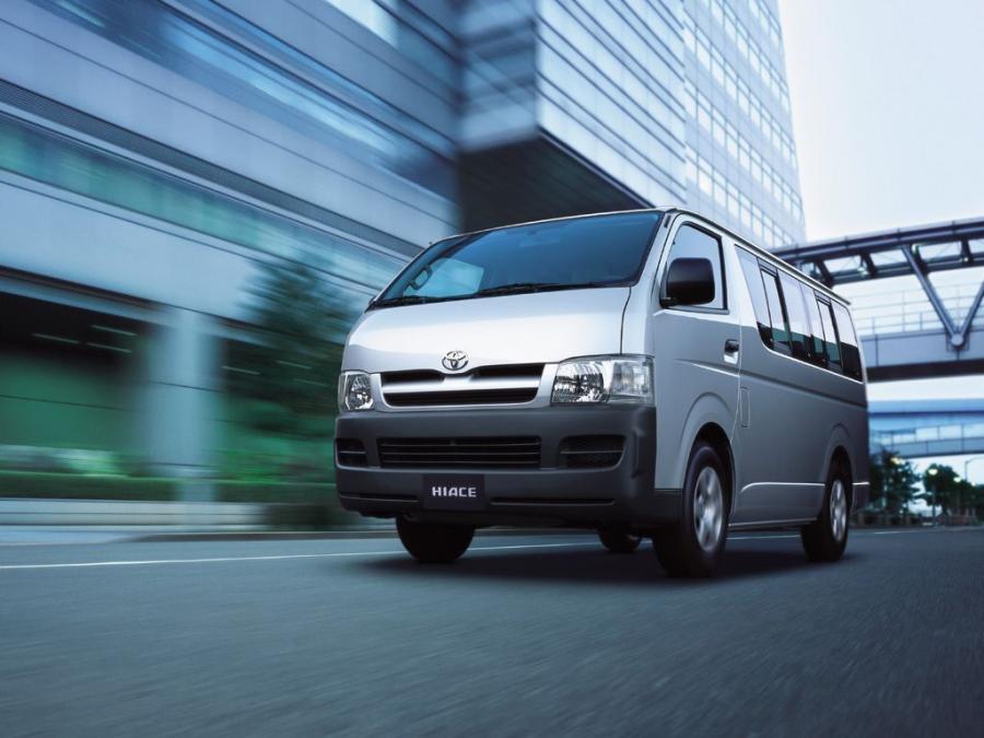 Toyota hiace фото