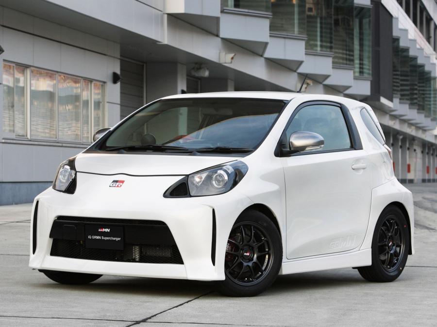 Toyota IQ 4 местная