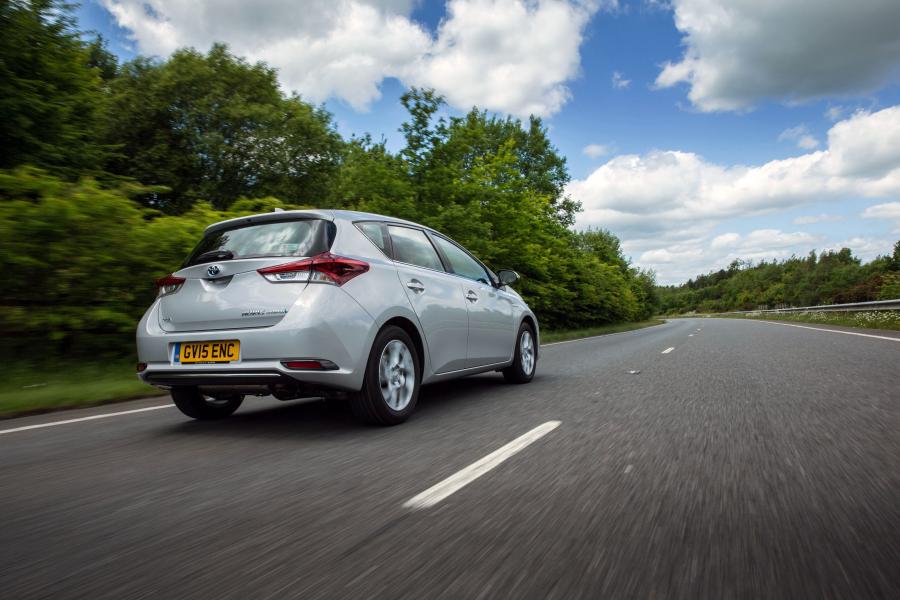 Toyota Auris Hybrid 2015