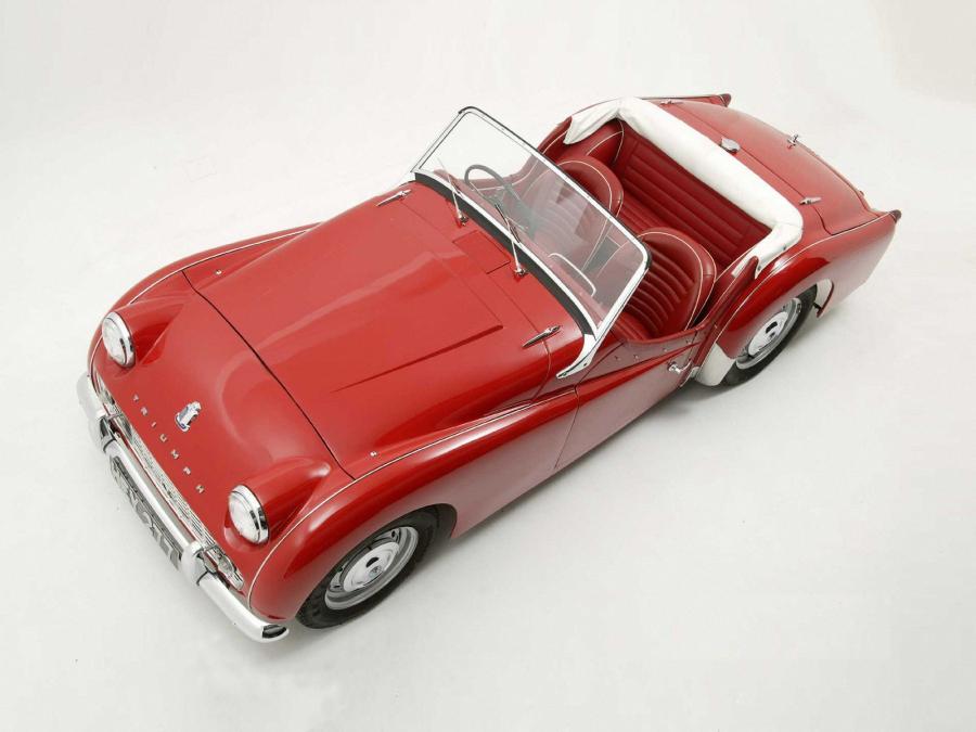 Triumph tr3a. A1957-0001.