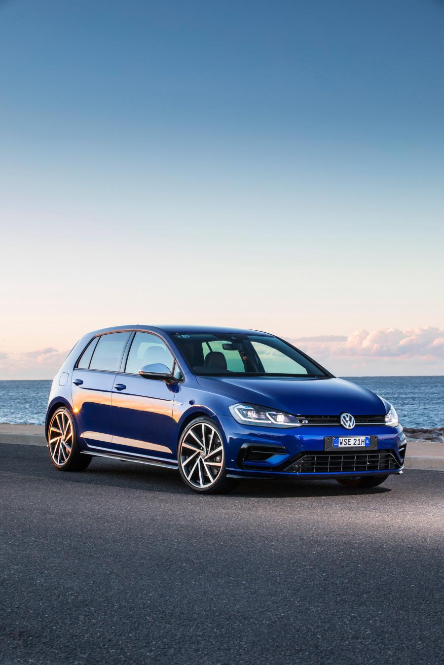 Volkswagen Golf r 2018 Blue