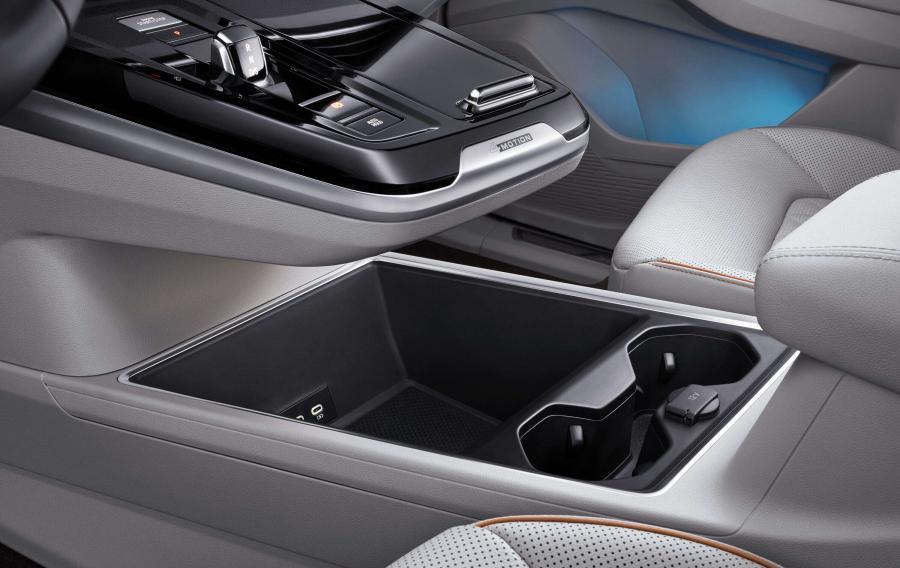 Детали интерьера Volkswagen Talagon 2021 года  (фото 6 из 13)