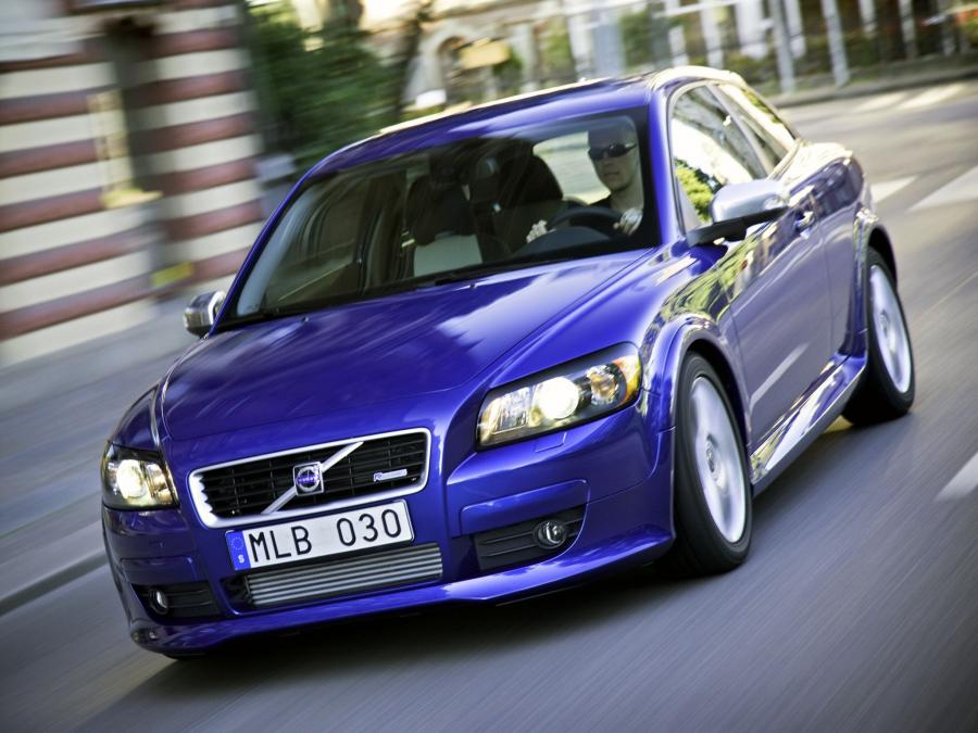 Volvo C30 R-Design 2008 года выпуска. Фото 1. VERcity