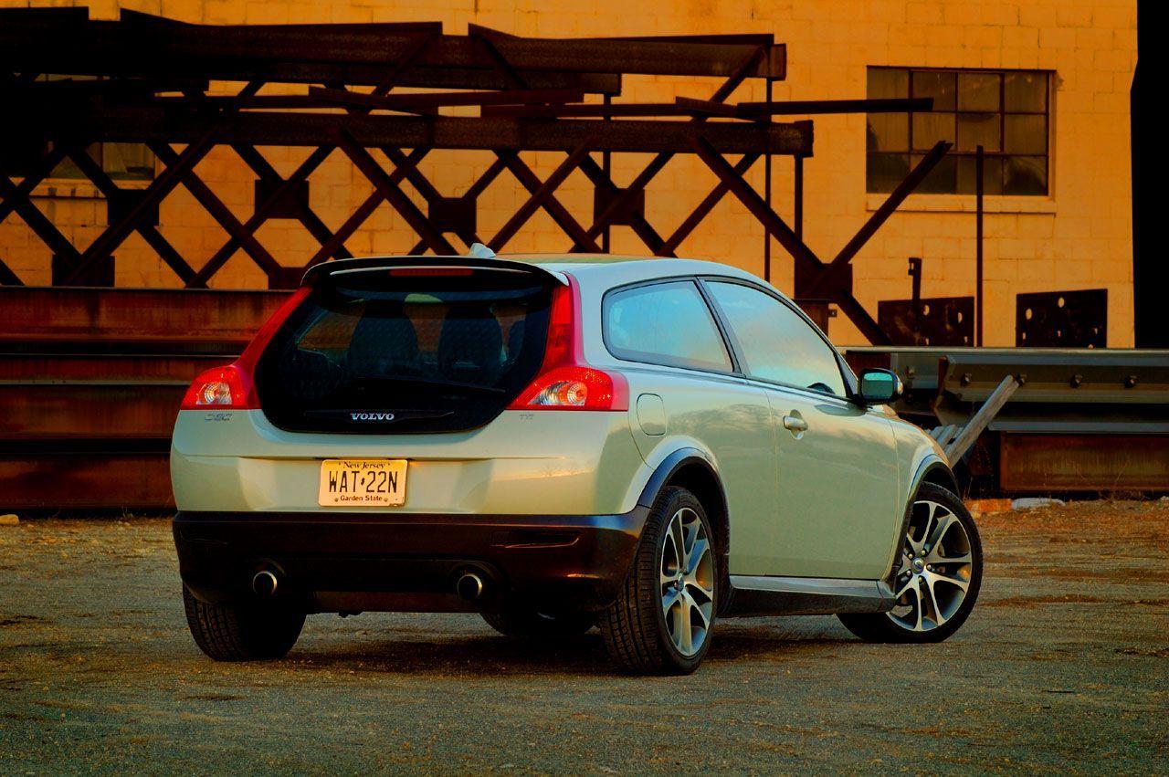 Volvo C30 T5 Version 2.0 2008 года выпуска. Фото 2. VERcity