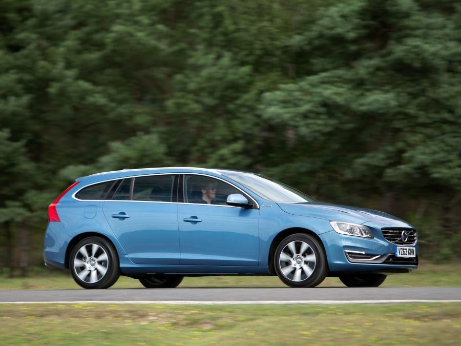 Volvo v60 Plug in Hybrid салон