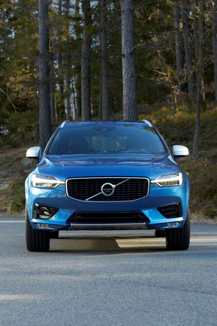 Volvo XC60 T6 R-Design 2017 года выпуска для рынка Всего мира и стран с  правосторонним движением. Фото 1. VERcity