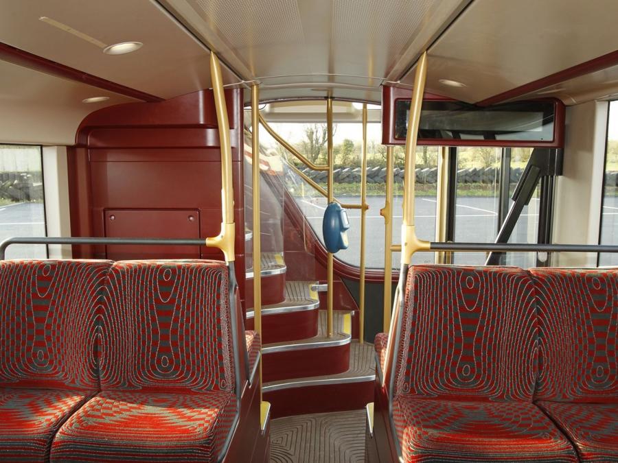 Автобус New Routemaster салон