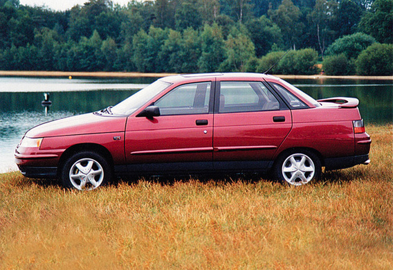 В каких комплектациях выпускался ВАЗ-2110 и каковы различия между ними