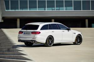 2017 Mercedes-AMG E63 S 4Matic+ Estate (WW)