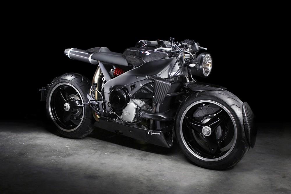 Людовик Лазарет: футуристический кафе рейсер Yamaha YZF-R1