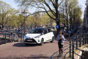 2017 Toyota Yaris Bi-Tone