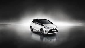 2017 Toyota Yaris Bi-Tone