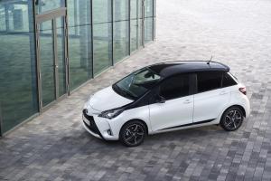 2017 Toyota Yaris Bi-Tone