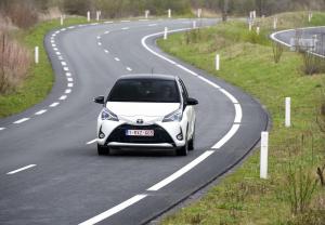 2017 Toyota Yaris Bi-Tone