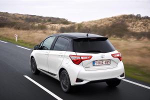 2017 Toyota Yaris Bi-Tone
