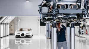 Сборка гиперкара Bugatti Chiron