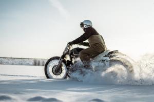 1973 BMW R75/5 by Hookie Co.