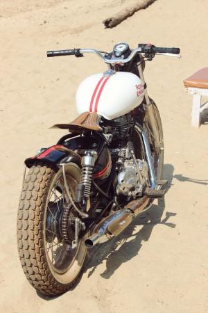 2017 Royal Enfield Bullet 500 Beach Tracker