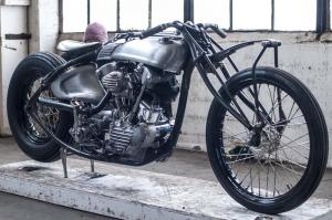 Sosa Metalworks: боард-трекер Harley-Davidson Knucklehead