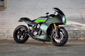 Пол Хатчинсон: Kawasaki GPZ750 Saki Racer