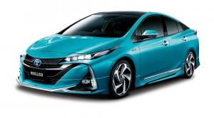 2017 Toyota Prius PHV by Modellista