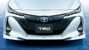 2017 Toyota Prius PHV by TRD