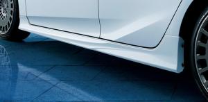 2017 Toyota Prius PHV by TRD