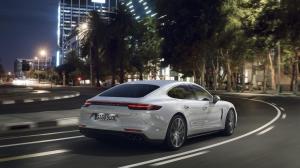 2017 Porsche Panamera Turbo S E-Hybrid (WW)