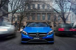 Спортивное купе Mercedes-AMG обернули голубым хромом