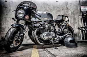 Кафе рейсер Honda CB900